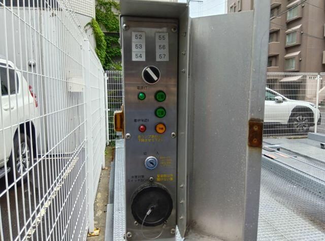 Rental Parking Space in Sapporo Chuo Ward, Hokkaido - 25,300 Yen - Thumbnail 2