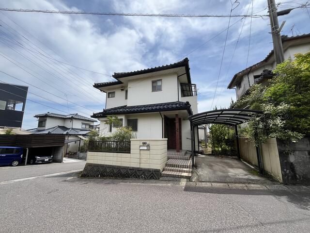 5LDK Detached House for Sale in Kagoshima City, Kagoshima - Main Image