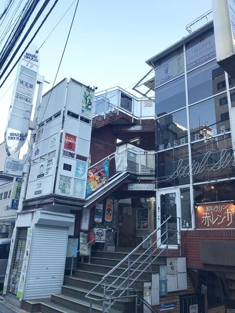 Shinjuku Town Plaza Commercial Unit for Rent - 18.3 sqm - Thumbnail 2