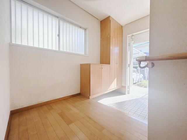 5DK House for Sale in Quiet Takasaki Neighborhood, Gunma - Thumbnail 2