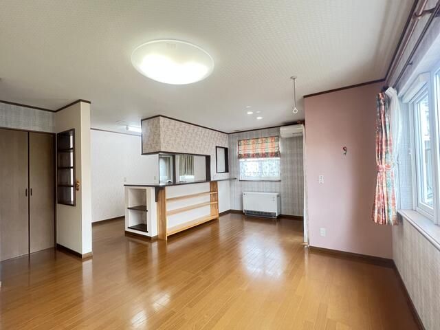 4LDK Detached House for Sale in Akita City, 146m2 - Thumbnail 3