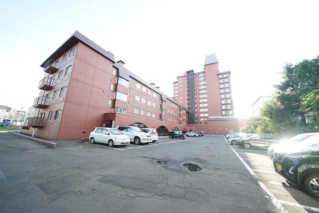 3LDK Apartment in Sapporo Chuo-ku near Nakajima Park, 125.13 sqm - Thumbnail 3