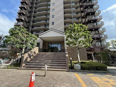 3LDK Apartment for Rent in Koga City, Ibaraki Prefecture — Shopping_district, Koga, Ibaraki