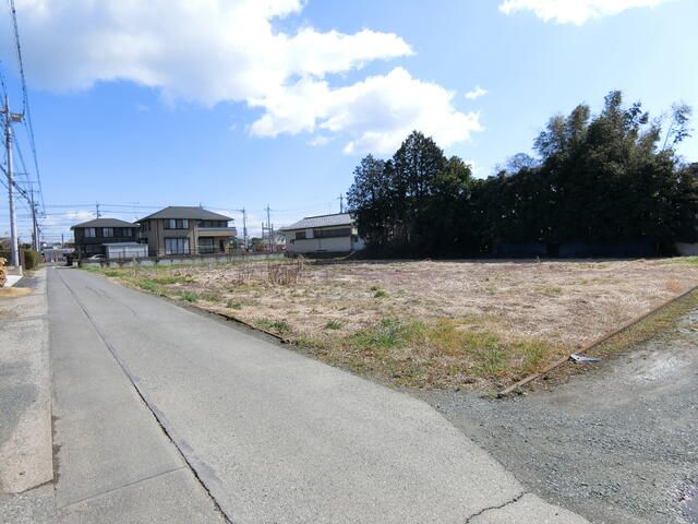 Land for Sale in Tatebayashi, Gunma - 741.25 sqm Vacant Lot - Thumbnail 4