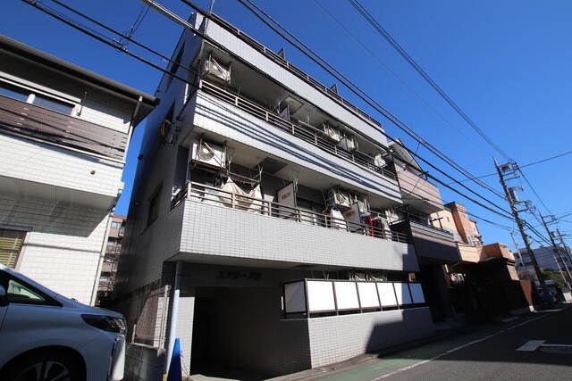1K Apartment for Rent in Fuchu, Tokyo - 14.65 sqm - Thumbnail 3