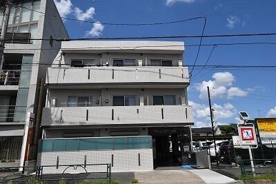 Mon Château Matsuan Apartment Building for Sale in Suginami, Tokyo - Thumbnail 4
