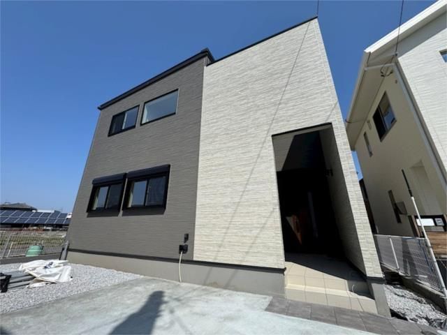 New 3SLDK House in Takasaki, Gunma with 2-Car Parking - Thumbnail 2