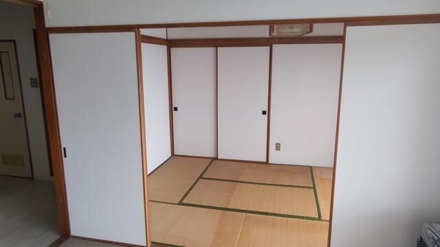 2DK Apartment for Rent in Toyohira, Sapporo, Hokkaido - Thumbnail 3