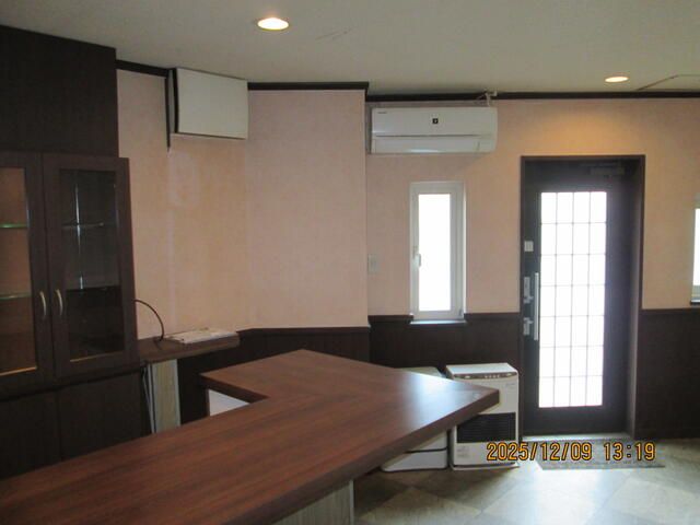 Commercial Corner Unit with Touzura Walls in Aomori City - Thumbnail 3