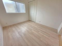 New 4LDK House in Makinohara with Seismic Dampers and Parking - Thumbnail 2