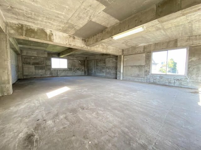 Warehouse for Rent in Toyama City - 96.42 sqm - Thumbnail 3