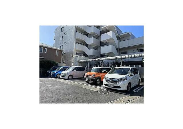 2LDK Used Apartment in Hasuda, Saitama - 53.33 sqm - Thumbnail 2