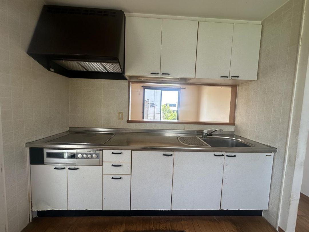 5LDK House for Sale in Iwami, Tottori with Free Parking - Thumbnail 3
