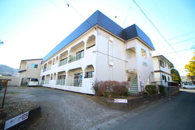 2DK Apartment for Rent in Hiratsuka, Kanagawa - 48,000 Yen - Thumbnail 2