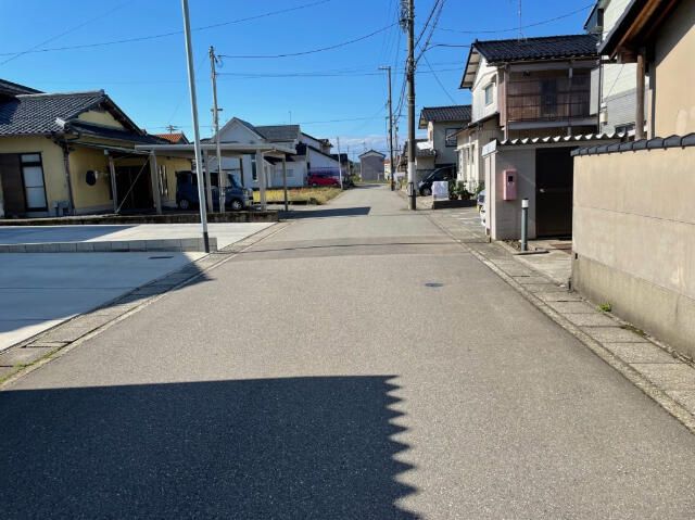 Land for Sale in Kaga City, Ishikawa - 246.39 sqm Plot - Thumbnail 3
