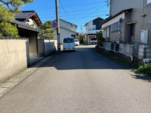 Land for Sale in Kaga City, Ishikawa - 246.39 sqm Plot - Thumbnail 4