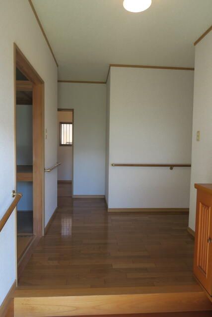 3DK Detached House for Sale in Iizuka, Fukuoka with Large Land - Thumbnail 4
