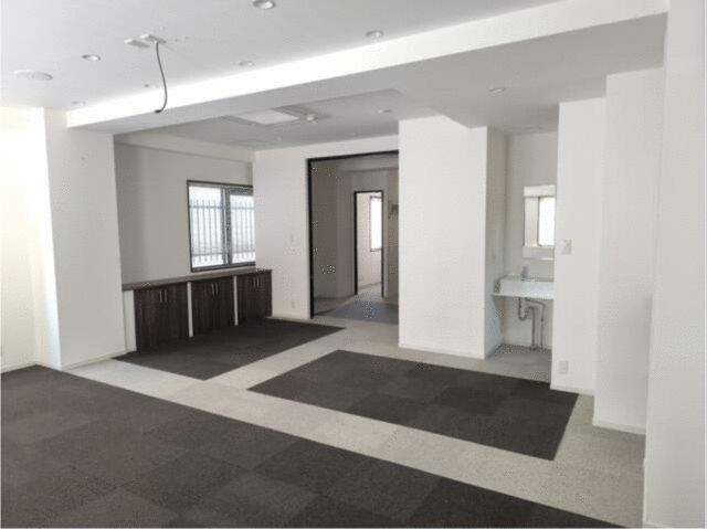 Commercial Unit for Rent in Fujisawa's Shonandai Near Station - Thumbnail 4