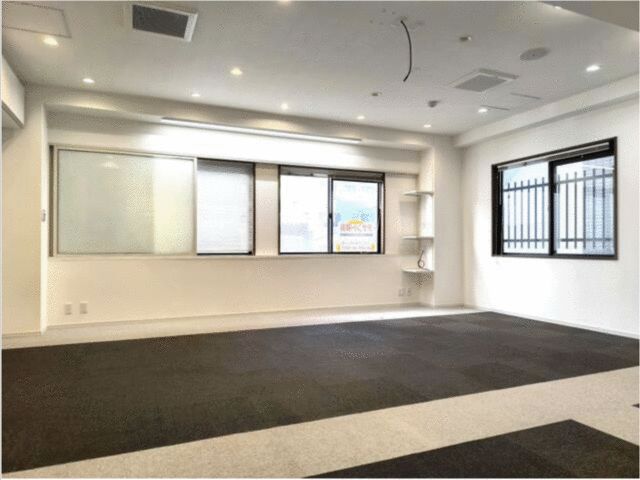 Commercial Unit for Rent in Fujisawa's Shonandai Near Station - Thumbnail 2