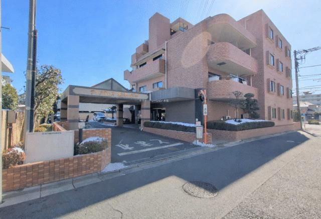 3LDK Apartment for Sale in Higashikurume, Tokyo - Dia Palace Hanakoganei - Thumbnail 2
