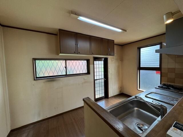 4SLDK House in Kitakyushu with Multi-Generation Potential - Thumbnail 3
