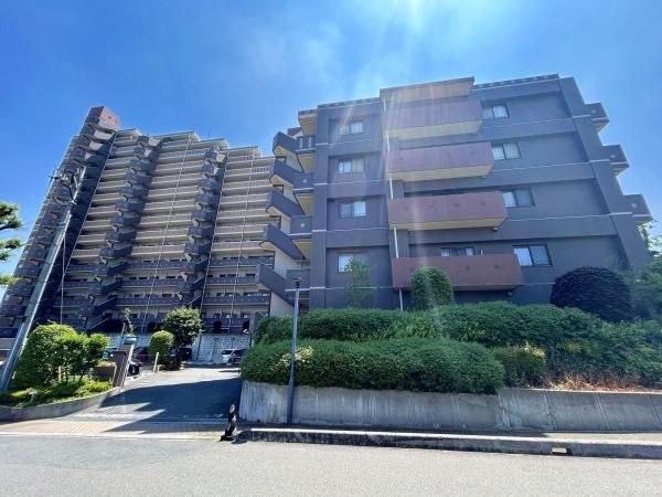 4LDK Apartment for Sale in Asaka, Saitama - 86.87 sqm - Thumbnail 2