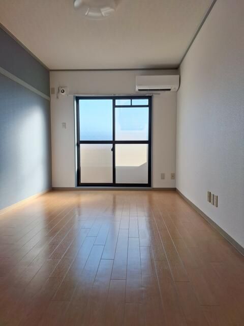 1K Apartment for Rent in Toyama City, Near Suwagawara Station - Thumbnail 2