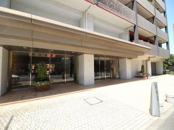 3LDK Apartment for Sale in City Terrace Tachikawa, Tokyo - Thumbnail 2