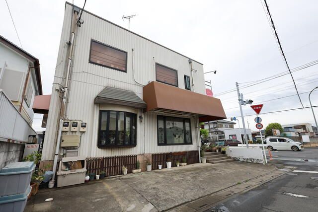 Shop Unit for Rent in Satte City, Saitama | 42.62 sqm - Thumbnail 2