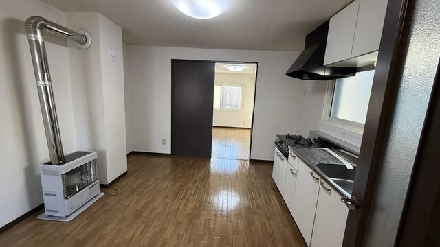 1DK Apartment for Rent in Sapporo's Kita Ward - 32.4 sqm - Thumbnail 3