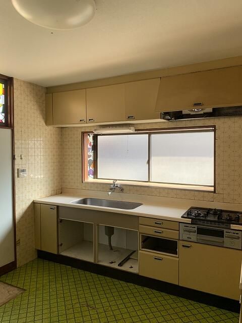 8-Bedroom House with Garden in Himeji, Hyogo | 337 sqm - Image 19