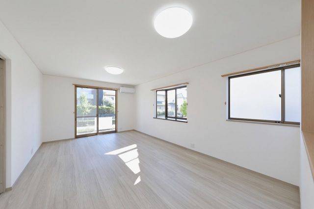 Renovated 4LDK House in Okagaki, Fukuoka with 2-Car Parking - Image 22