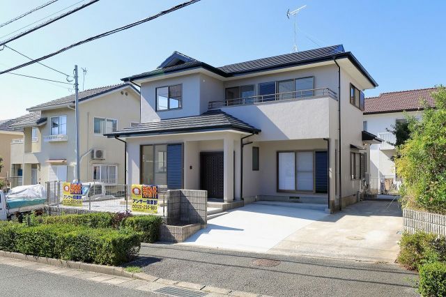 Renovated 4LDK House in Okagaki, Fukuoka with 2-Car Parking - Image 7