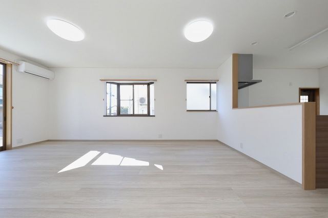 Renovated 4LDK House in Okagaki, Fukuoka with 2-Car Parking - Image 22