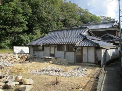 Traditional House with Large Land in Bizen City, Okayama — Image 1, Bizen, Okayama