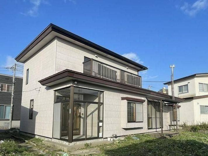 5LDK House for Sale in Hakodate, Hokkaido with Large Garden - Image 7