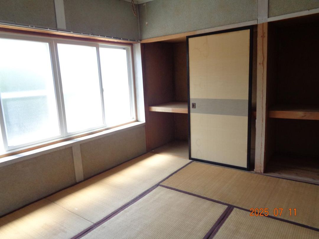 Spacious 9DK Traditional House on Large Plot in Itayanagi, Aomori - Thumbnail 4