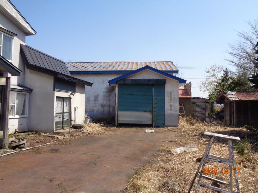 Spacious 9DK Traditional House on Large Plot in Itayanagi, Aomori - Thumbnail 3