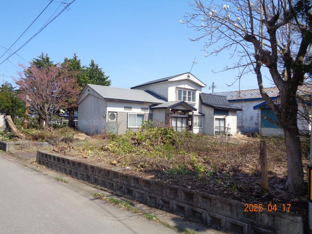 Spacious 9DK Traditional House on Large Plot in Itayanagi, Aomori - Thumbnail 2
