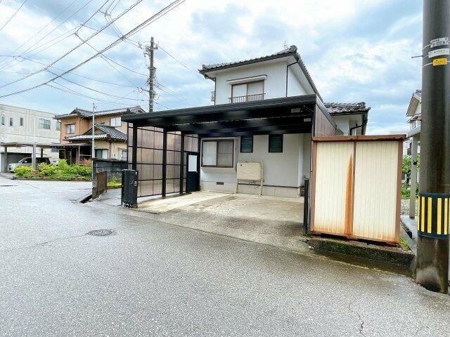 Renovated 5LDK House in Toyama with 2 Parking Spaces - Thumbnail 3
