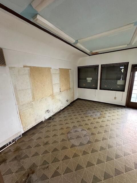 Wisteria Shop for Rent in Soka City, Saitama - Thumbnail 2