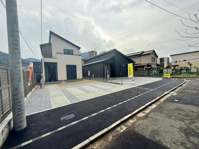 New 4LDK House in Kitakyushu's Kamitomino - Thumbnail 3