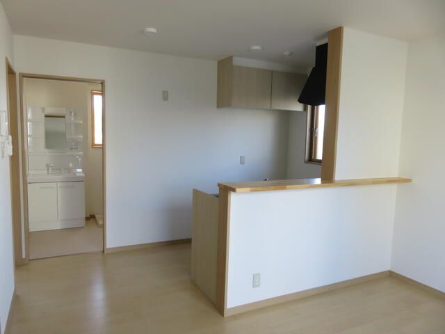 Mahalo 1LDK Apartment for Rent in Osaki City, Miyagi - Thumbnail 2