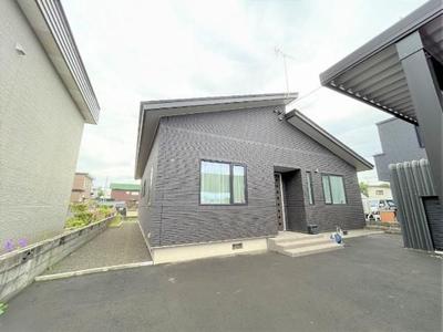 4LDK House for Sale in Eniwa, Hokkaido - 107 sqm on 347 sqm Land — Image 9, Eniwa, Hokkaido