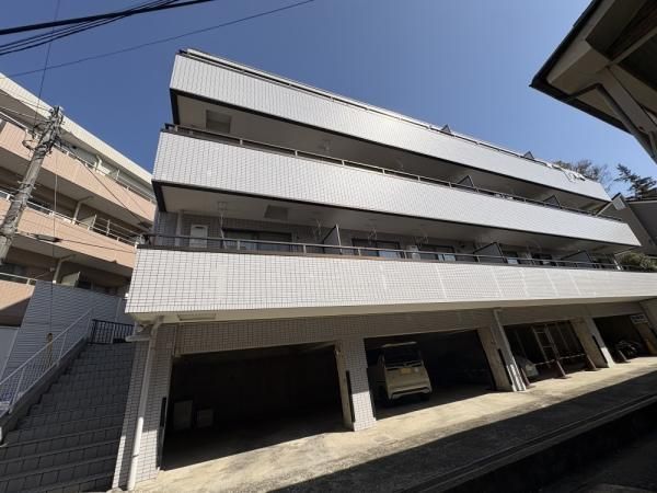 Berutes Nagatsuta Commercial Building for Sale in Yokohama - Thumbnail 3