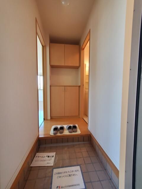 1LDK Apartment for Rent in Central City, Yamanashi - Thumbnail 2