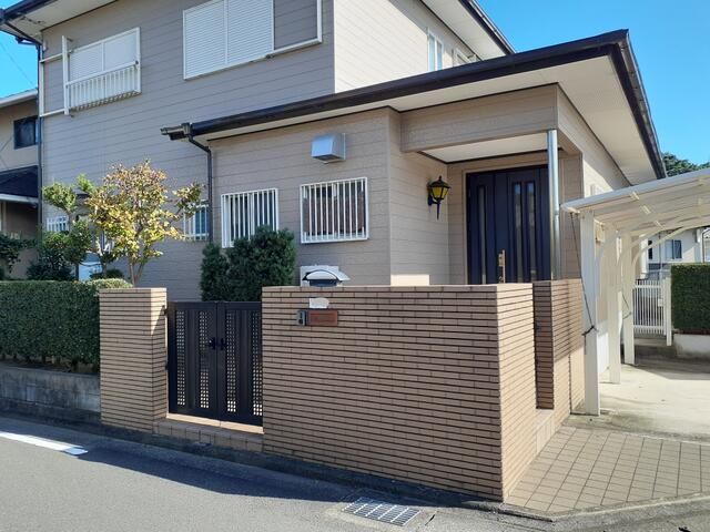 7DK House for Sale in Tobe Town, Ehime with Garden and Parking - Thumbnail 4