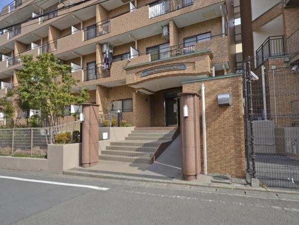 Lions Mansion Fussa III 1K Apartment for Sale in Tokyo - Thumbnail 4