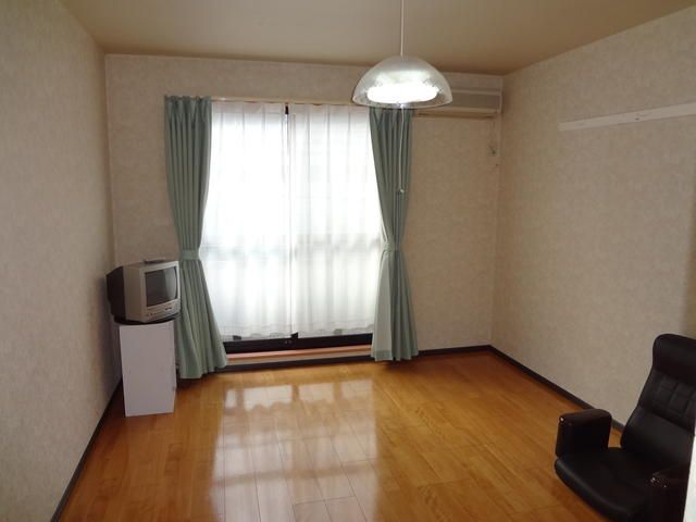 1K Apartment for Rent near Ichikawadaimon Station, Yamanashi - Thumbnail 4