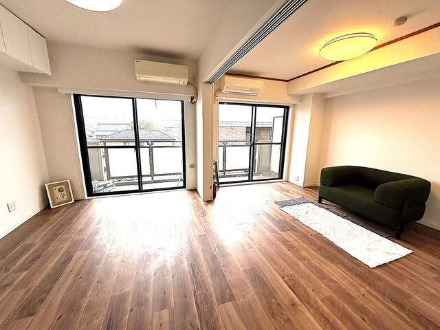 2LDK Apartment for Sale in Inage-ku, Chiba City - Thumbnail 2